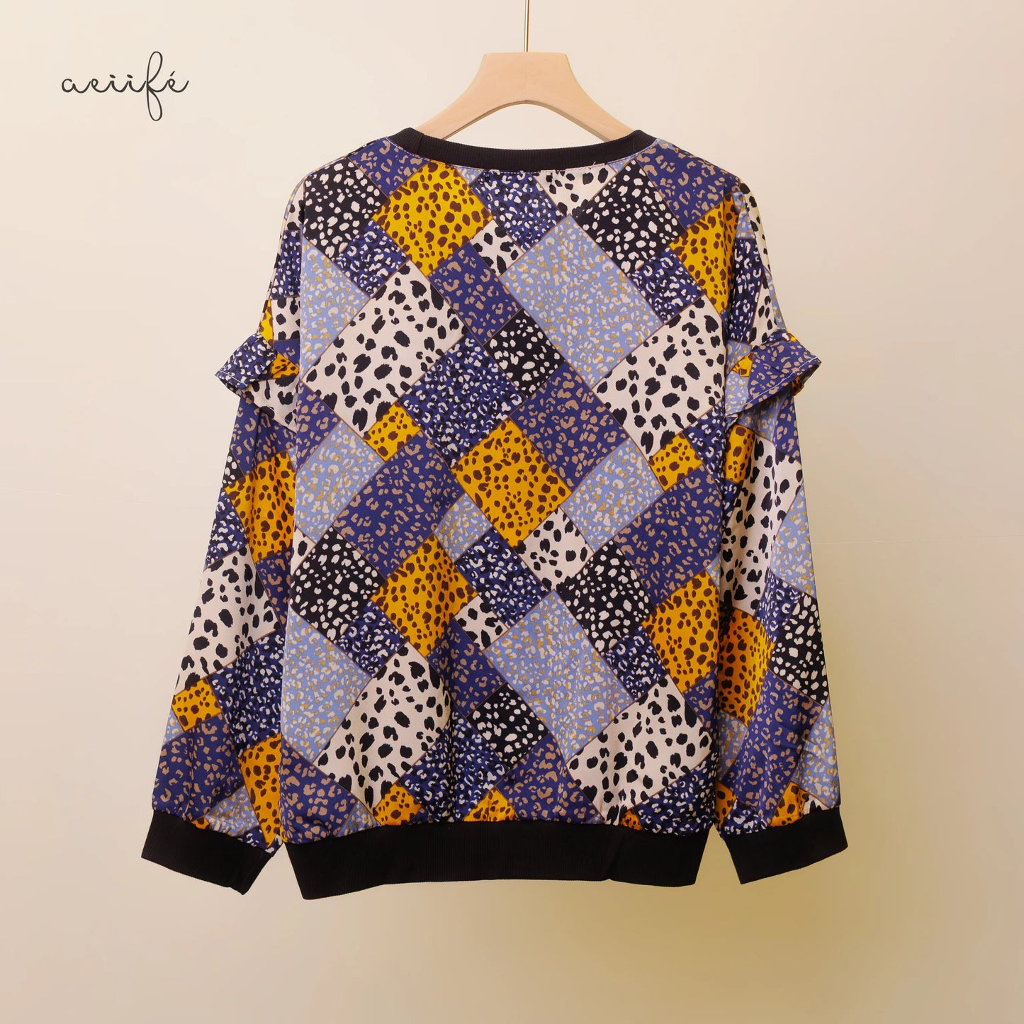 菱格印花雪紡上衣