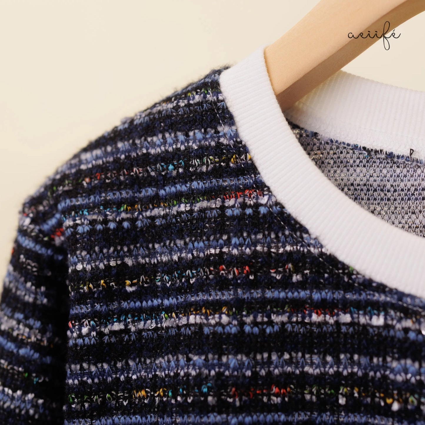 柔軟色彩混織質料上衣