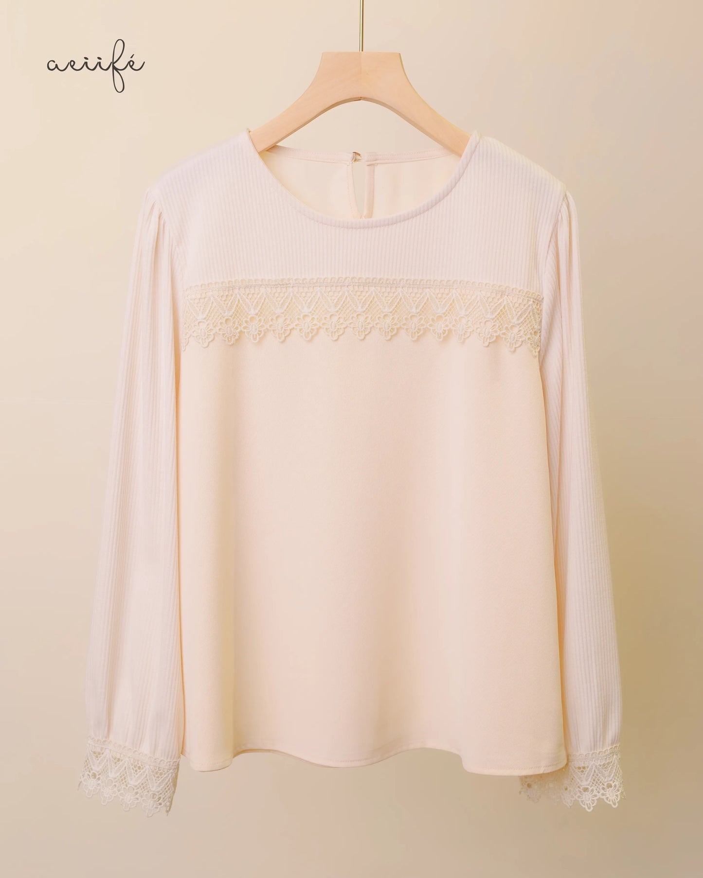 三重質料拼接上衣