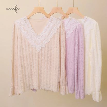 精緻V型勾花領直紋絨毛蕾絲上衣