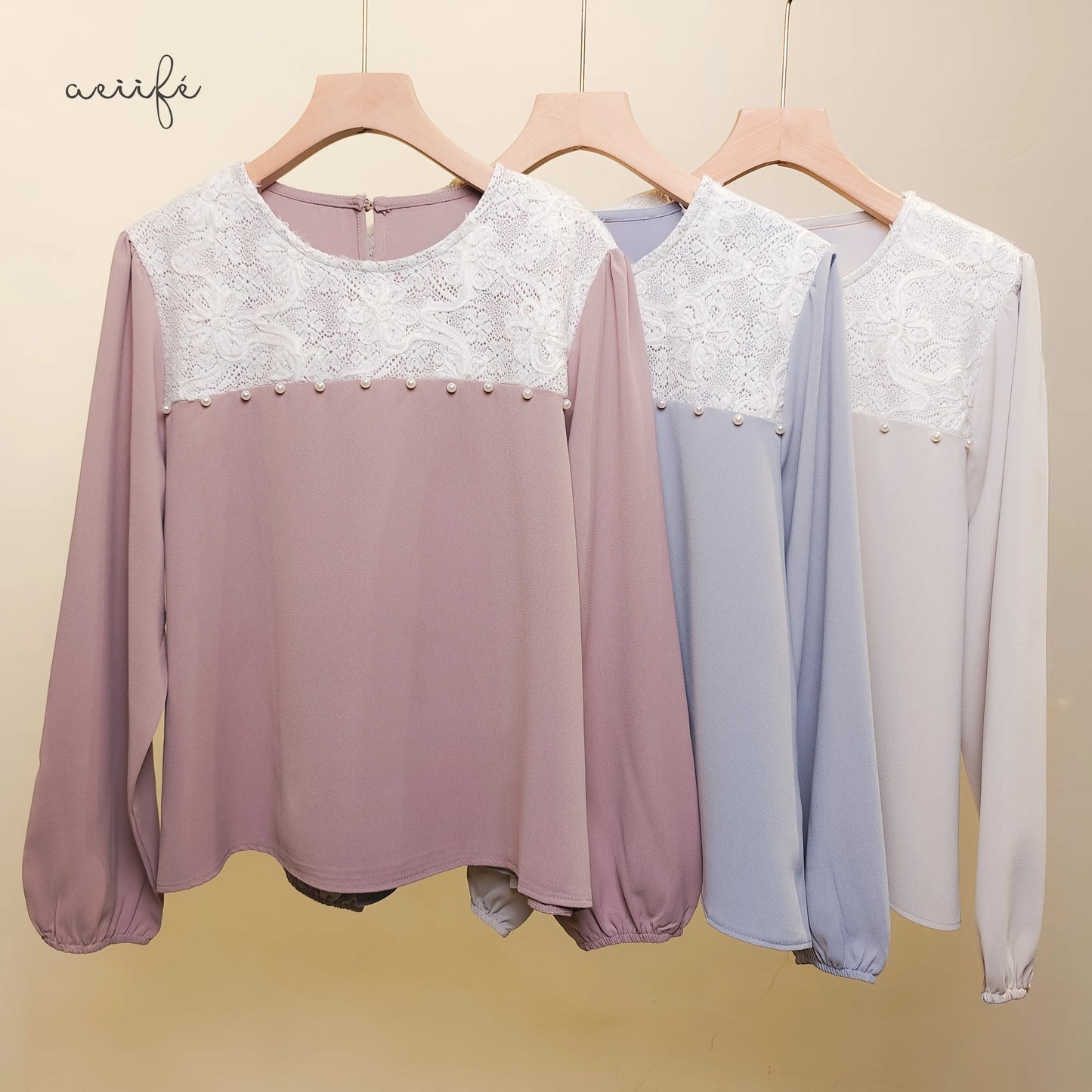 立體捲花蕾絲釘珠厚雪紡上衣