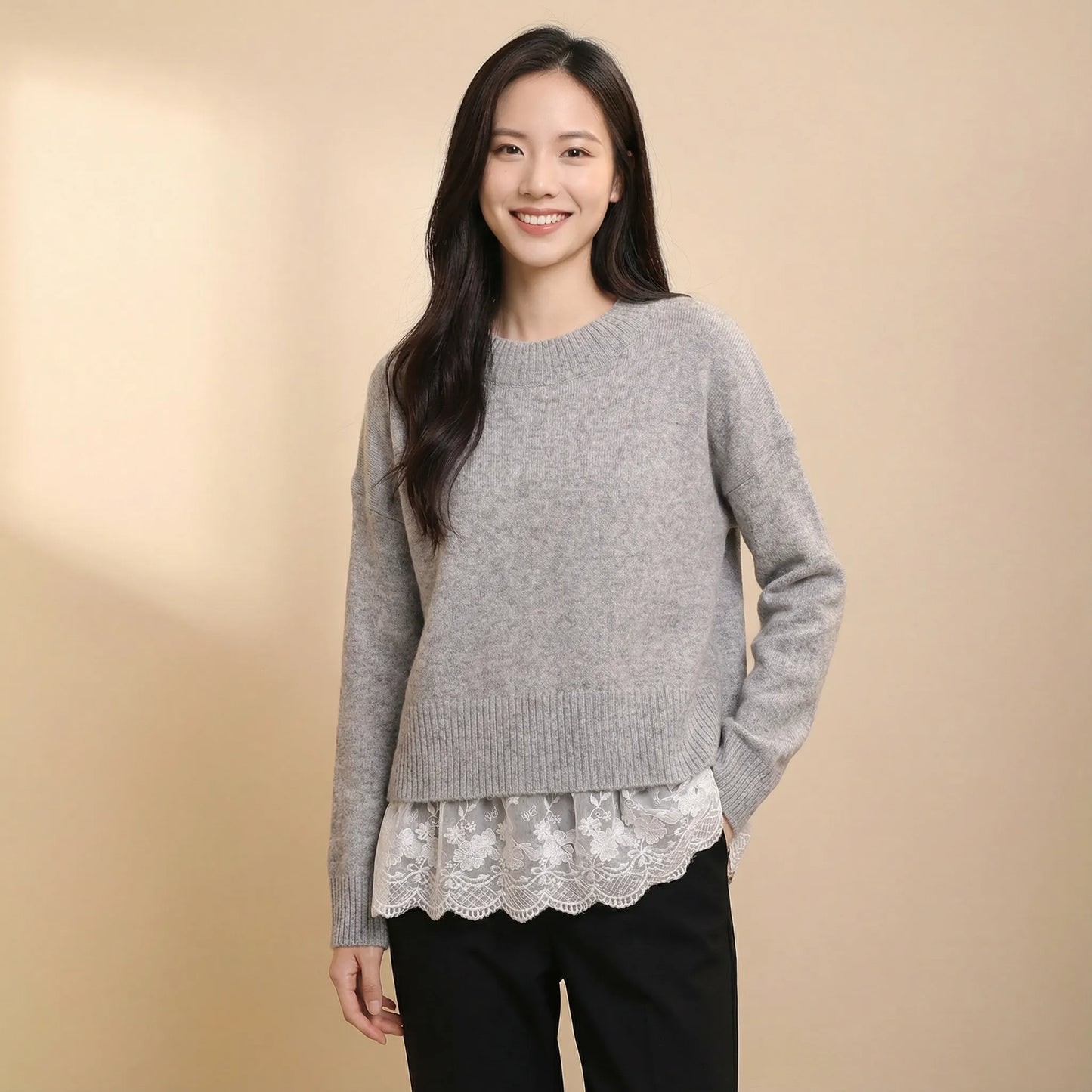 柔軟混色冷織精緻網紗勾花下擺上衣