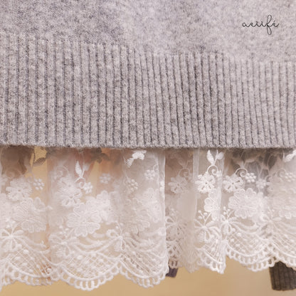 柔軟混色冷織精緻網紗勾花下擺上衣