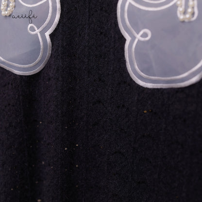 釘珠刺繡領直紋絨面蕾絲上衣