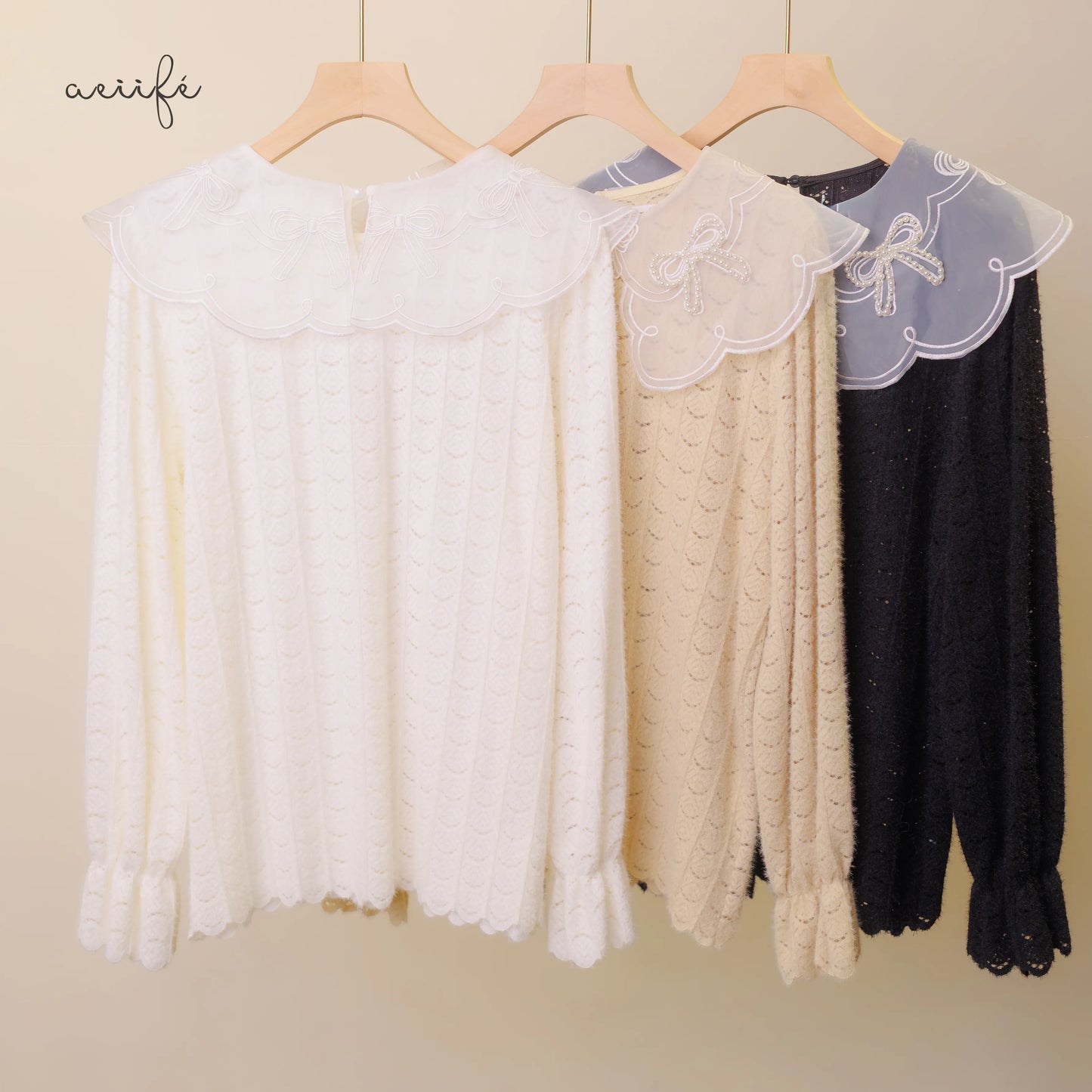 釘珠刺繡領直紋絨面蕾絲上衣