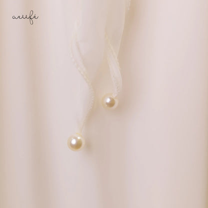 蝴蝶結絲滑綢緞上衣